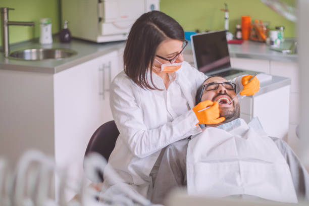 Best Tooth Infection Emergency Dentist  in Summer Set, MO
